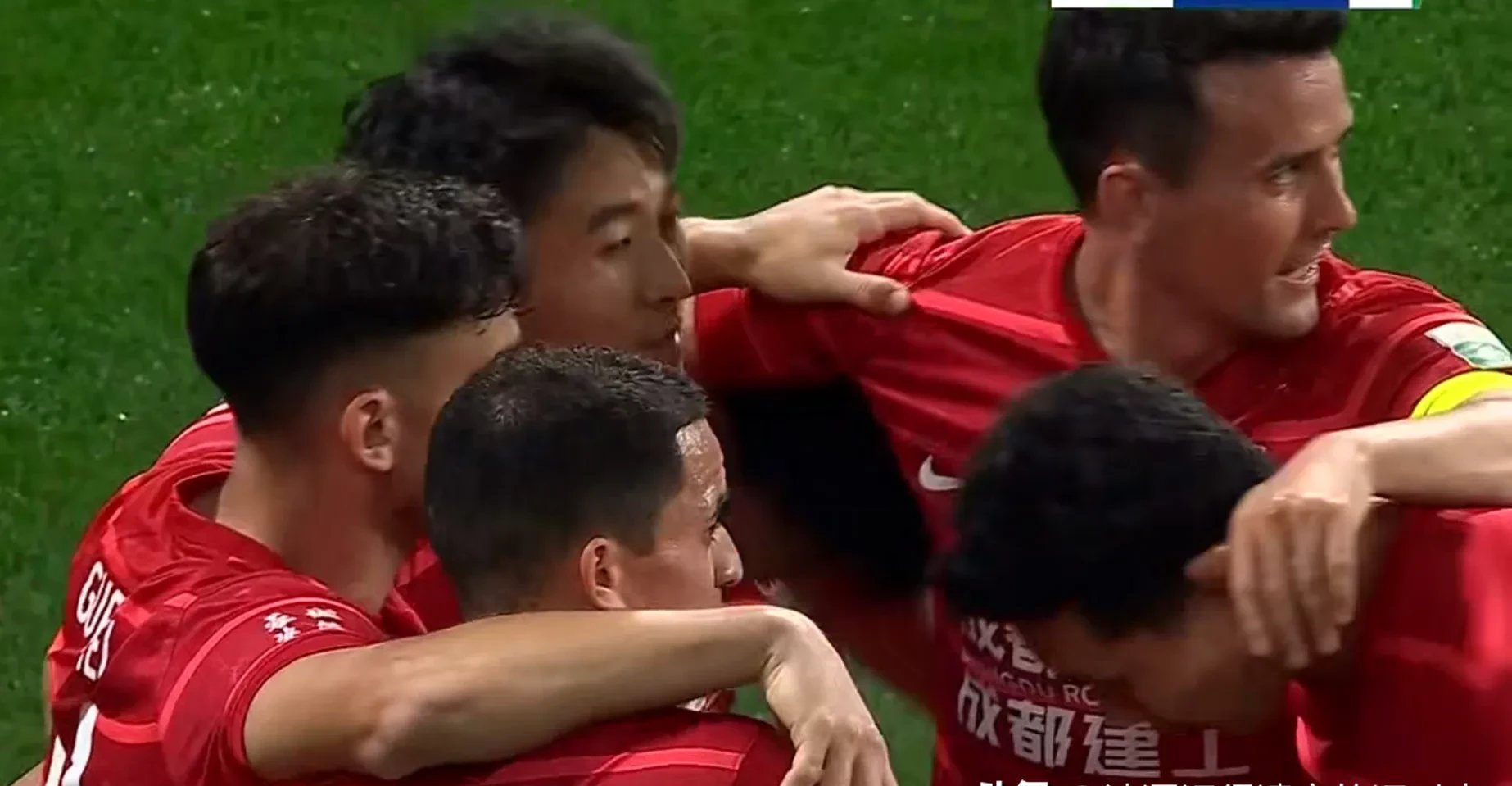 球队在比赛中以固若金汤的防守获胜 球队在比赛中以固若金汤的防守获胜