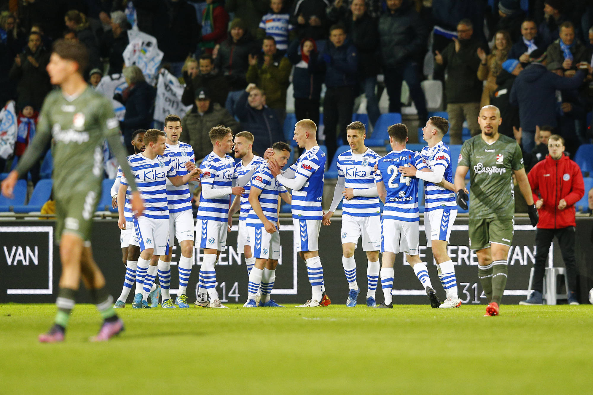 拉黑诺维奇接近签约曼彻斯特城期待他的表现