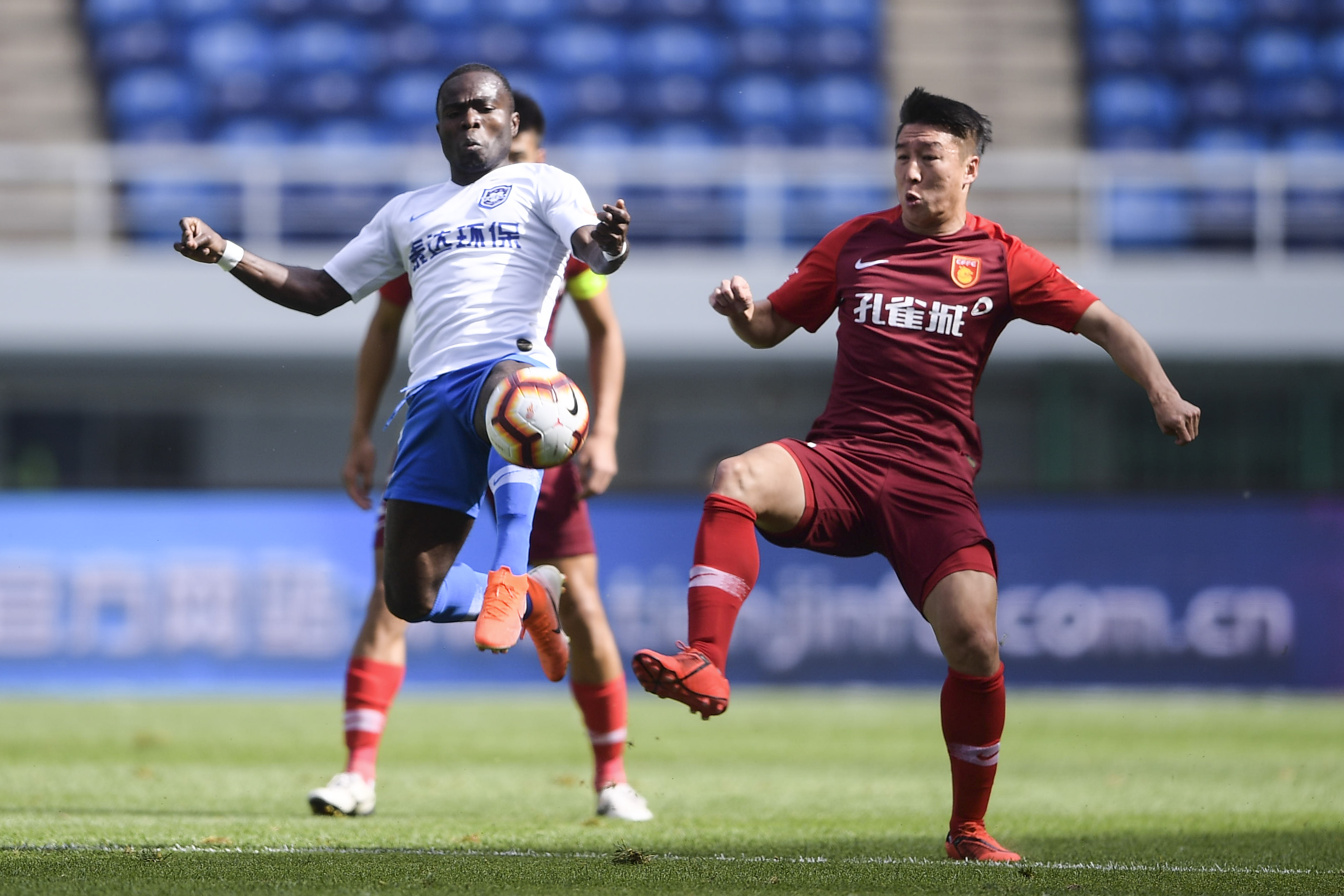 保级大战,天津泰达主场战平华夏幸福 保级大战,天津泰达主场战平华夏幸福