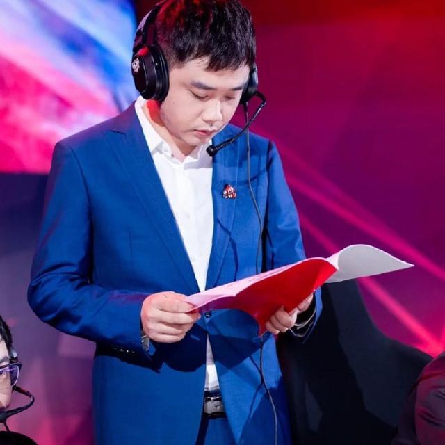 FPX血洗FLY,BDD完成史诗逆转激烈交锋八强赛,让粉丝疯狂欢呼 FPX血洗FLY,BDD完成史诗逆转激烈交锋八强赛,让粉丝疯狂欢呼