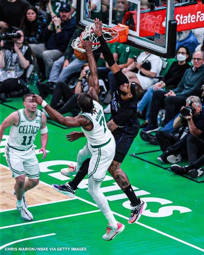 开云体育平台APP-关于热火逆转独行侠，取得系列赛首胜的信息