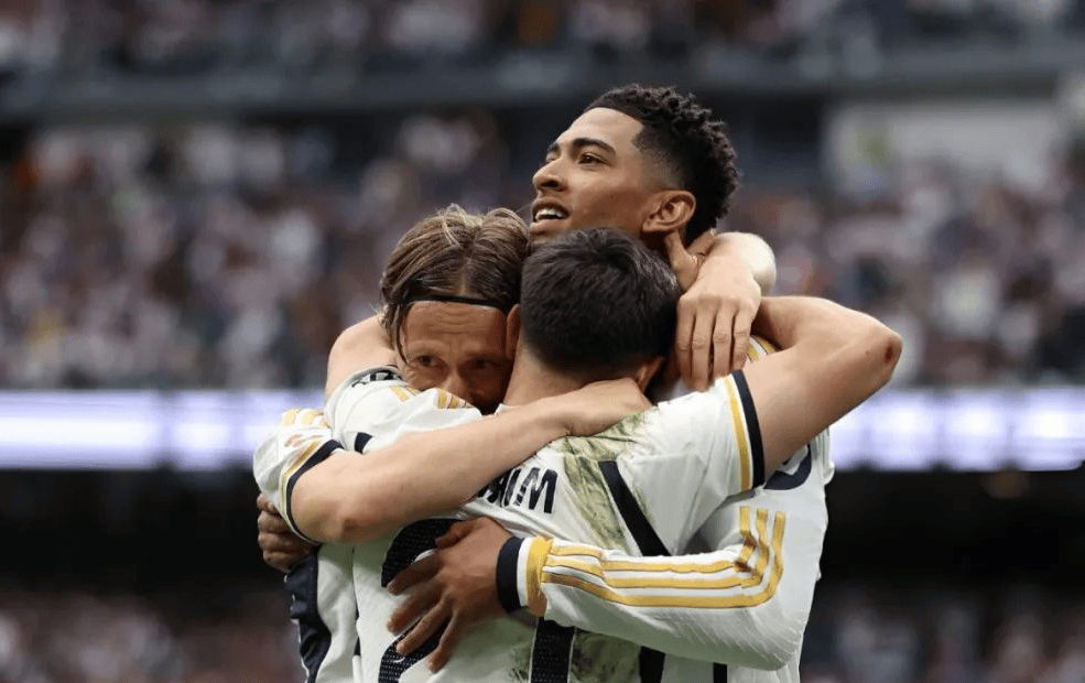 包含皇家马德里击败马洛卡,继续追赶巴塞罗那的词条 包含皇家马德里击败马洛卡,继续追赶巴塞罗那的词条