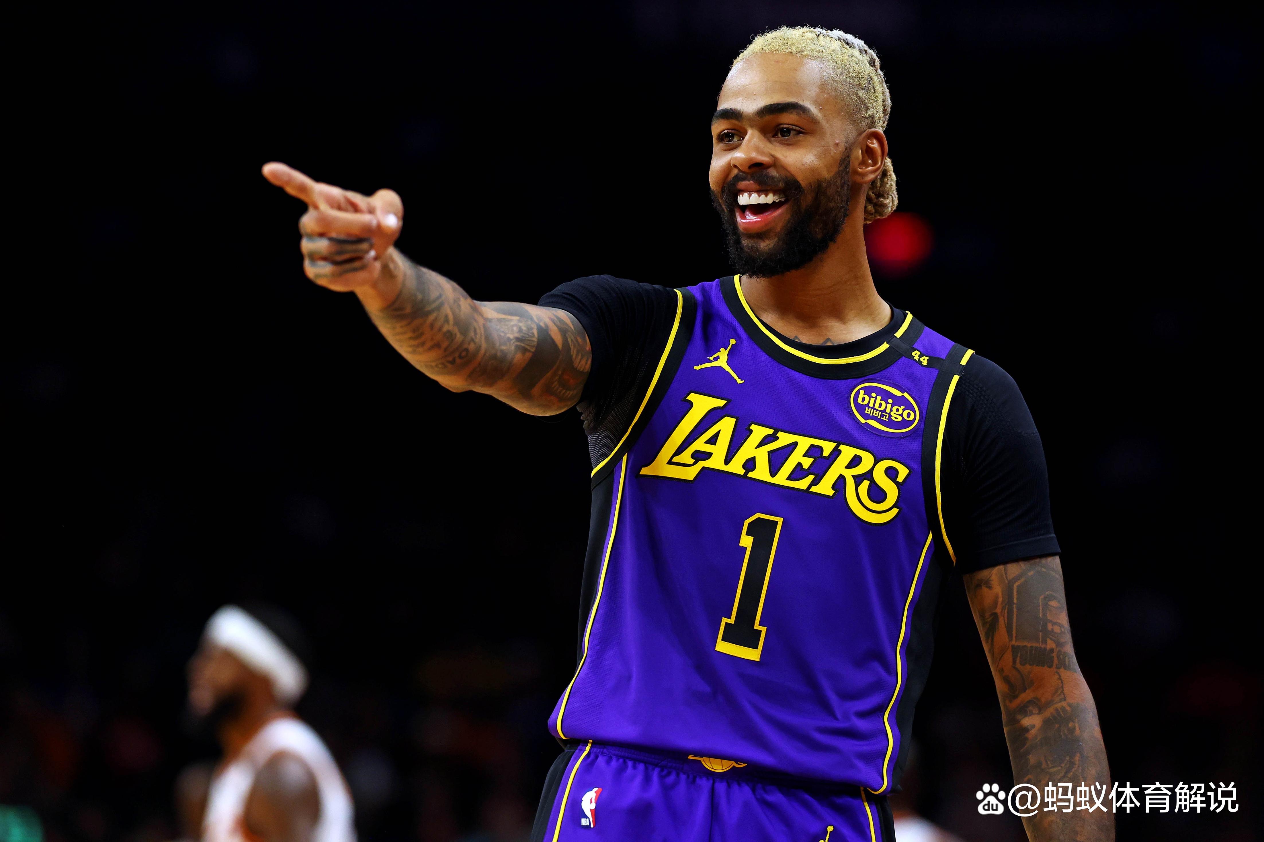 开云体育-湖人主场负于开拓者三巨头扎堆进攻