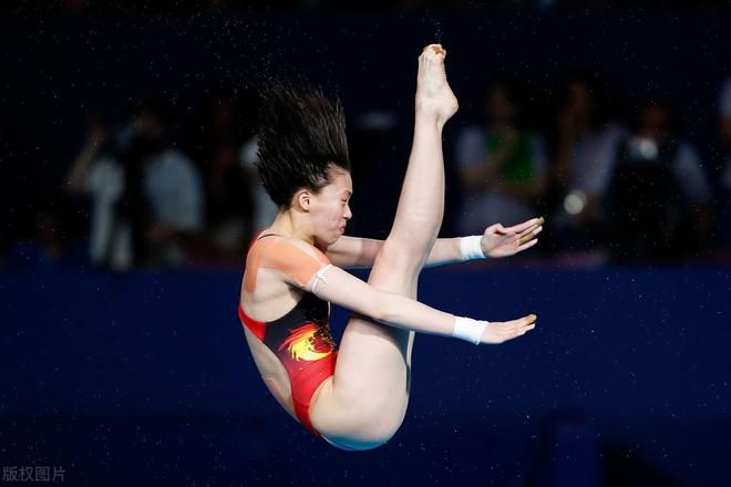 关于跳水运动员表现出色，备战全力冲刺的信息