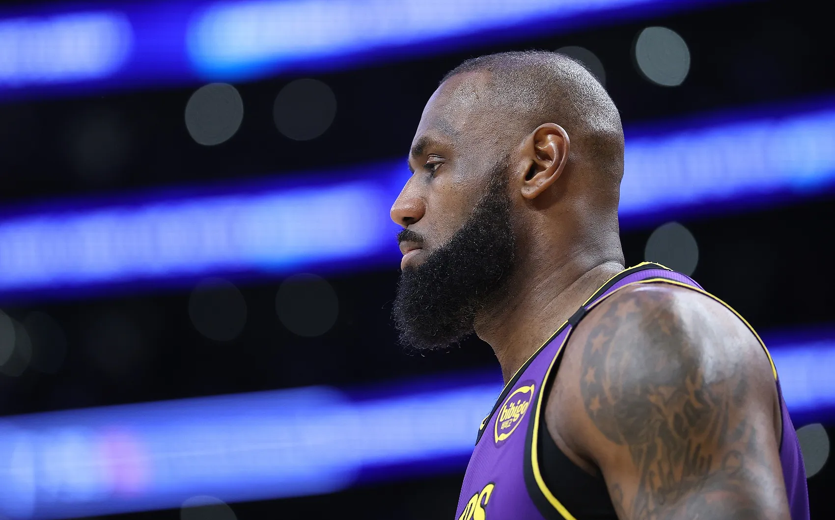 湖人不敌开拓者，球员伤势成为困扰