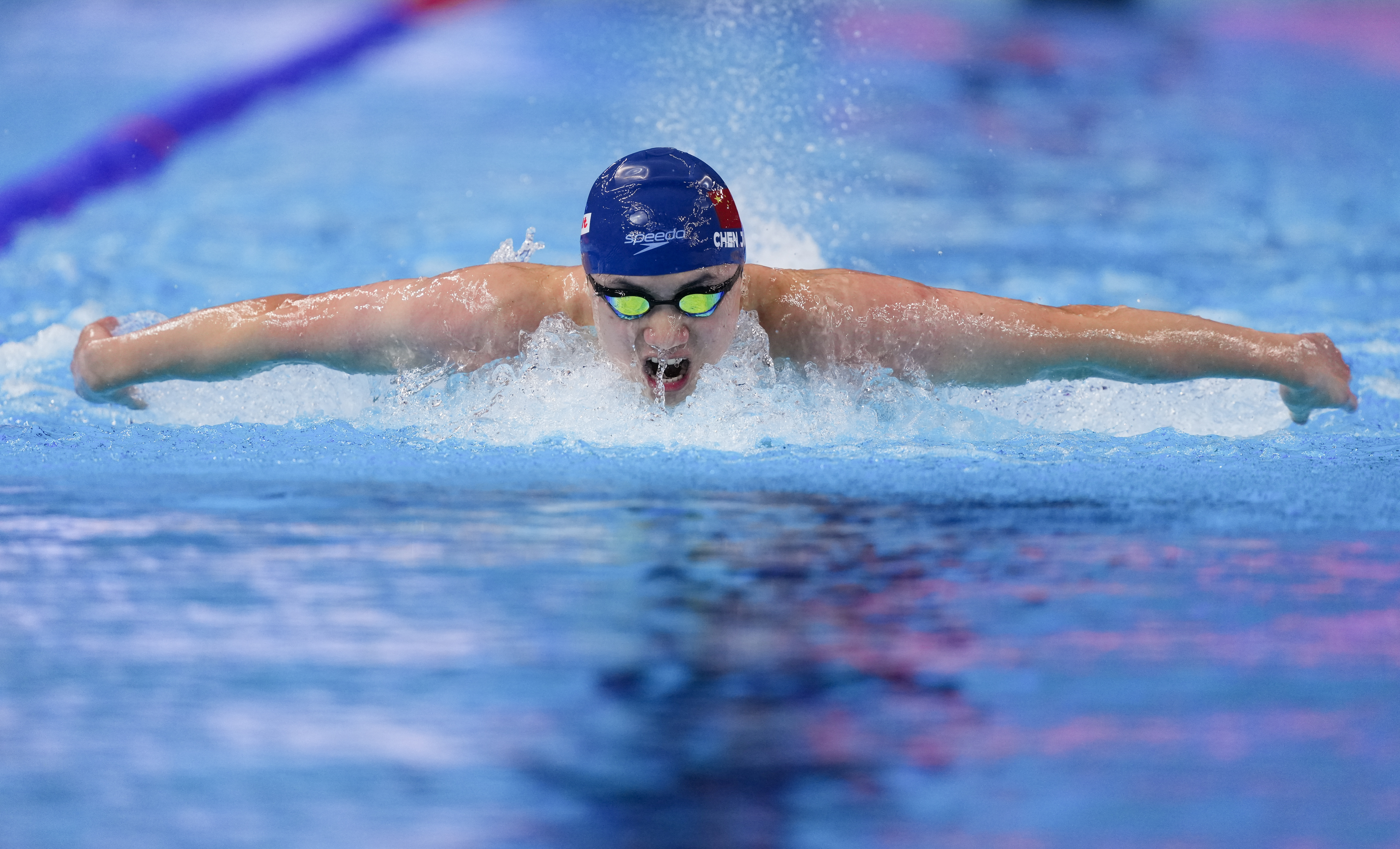 葡萄牙选手深藏不露，女子米蝶泳接力夺冠