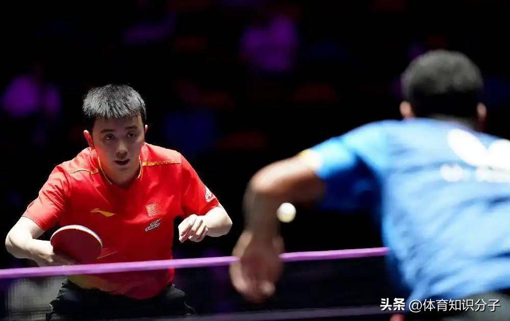 葡萄牙队鏖战英格兰队，王皓扛起全队