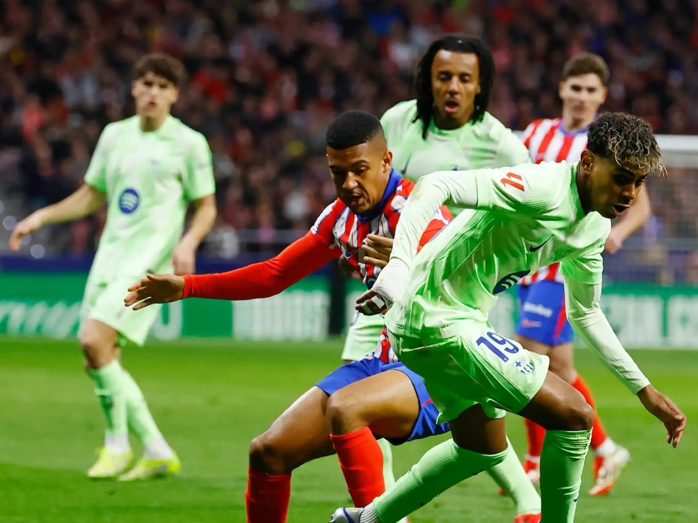 马德里竞技备战对阵巴伦西亚的挑战 马德里竞技备战对阵巴伦西亚的挑战