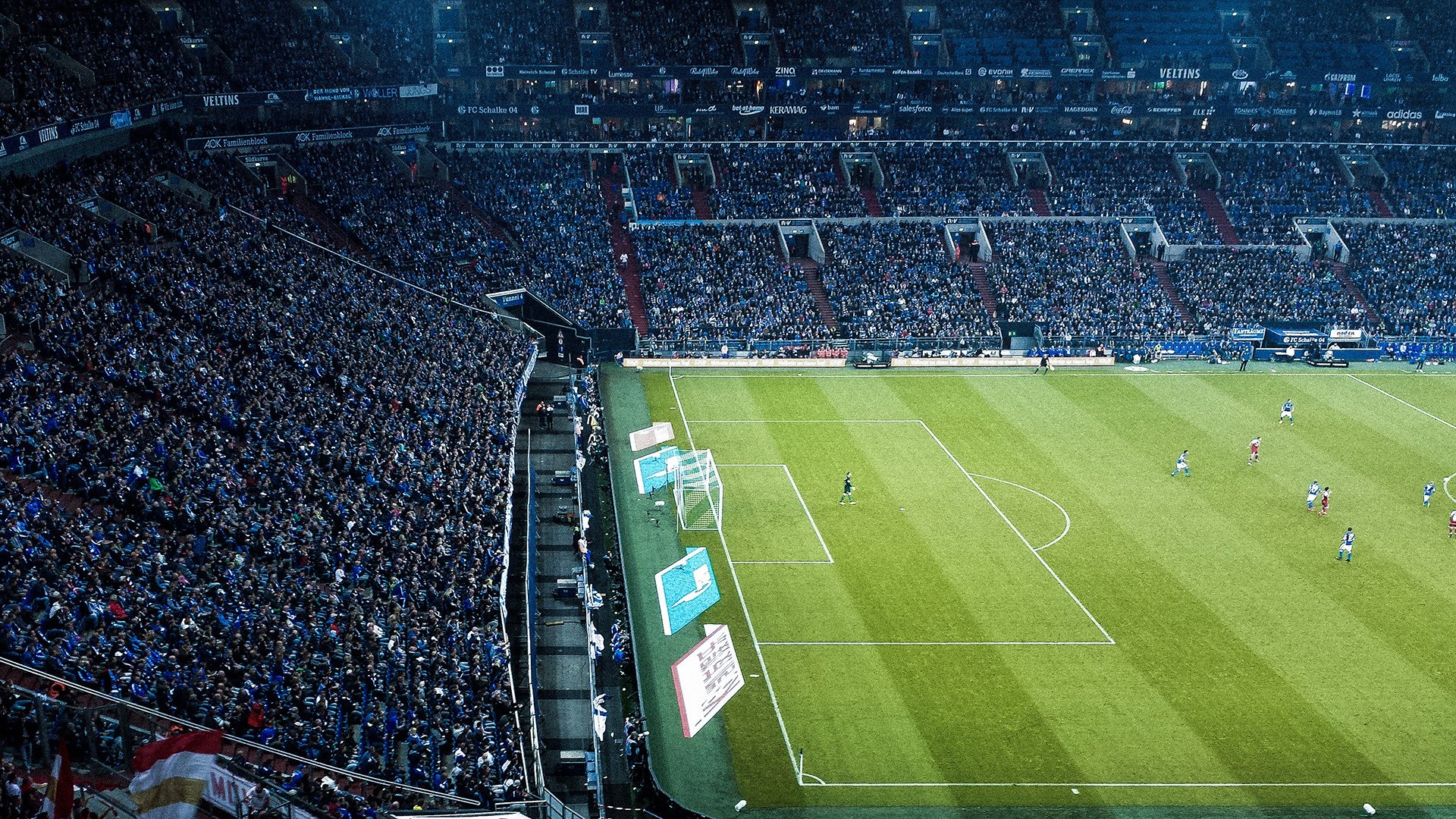 时光回响，当许昕的统治在绿茵场上空回荡