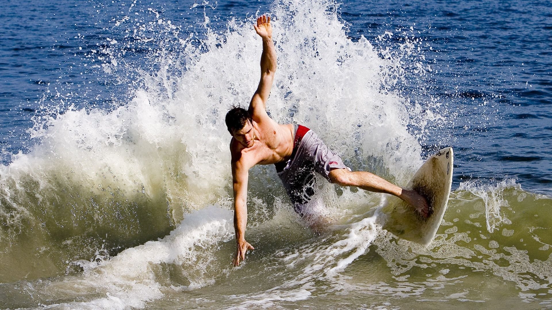 法网红土险胜年终硬地,一场跨越时空的梦幻对决